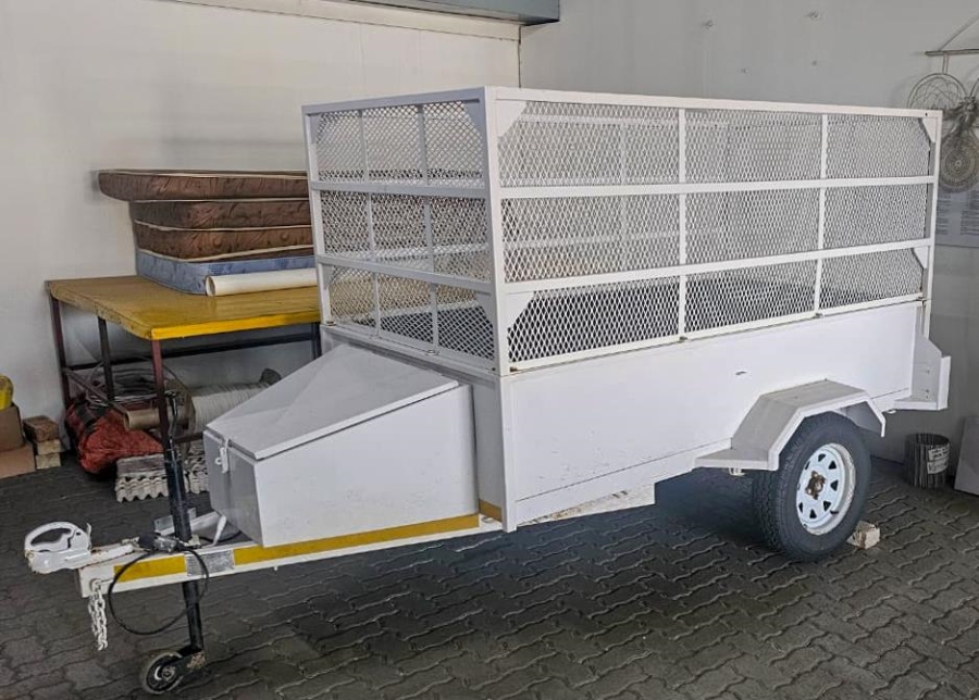 6 Bedroom Property for Sale in Oranjeville Free State